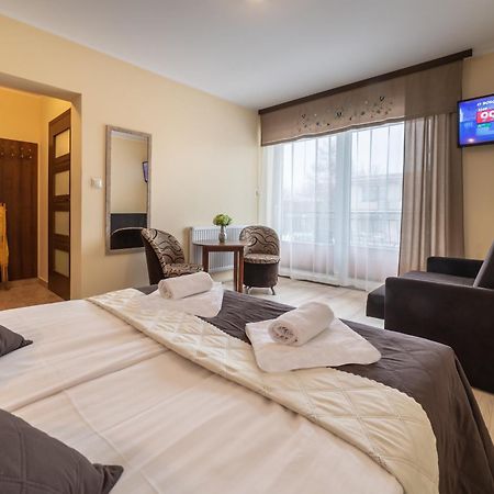 דירות Jastrzębia Góra Dom Jastrzebia Z Basenem I Jacuzzi מראה חיצוני תמונה