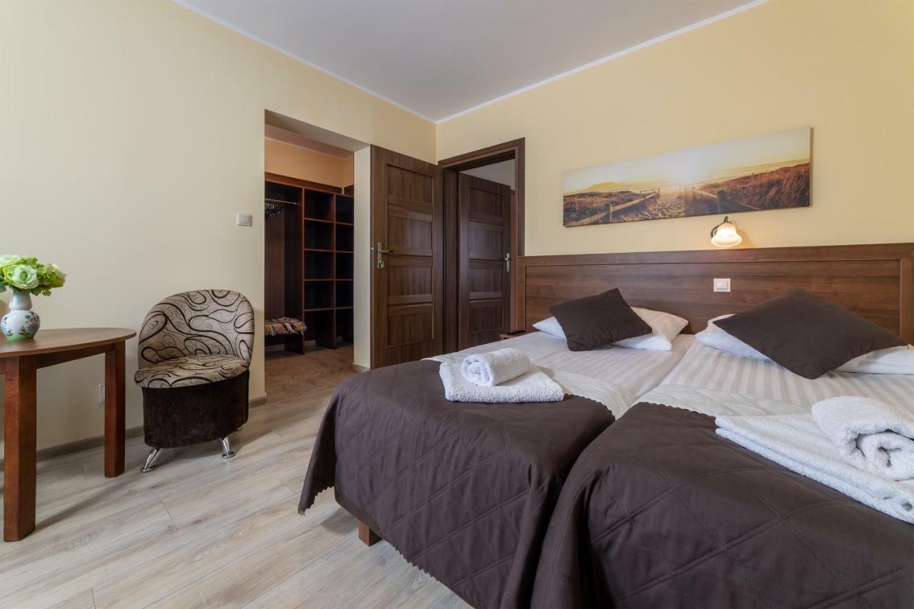 דירות Jastrzębia Góra Dom Jastrzebia Z Basenem I Jacuzzi מראה חיצוני תמונה