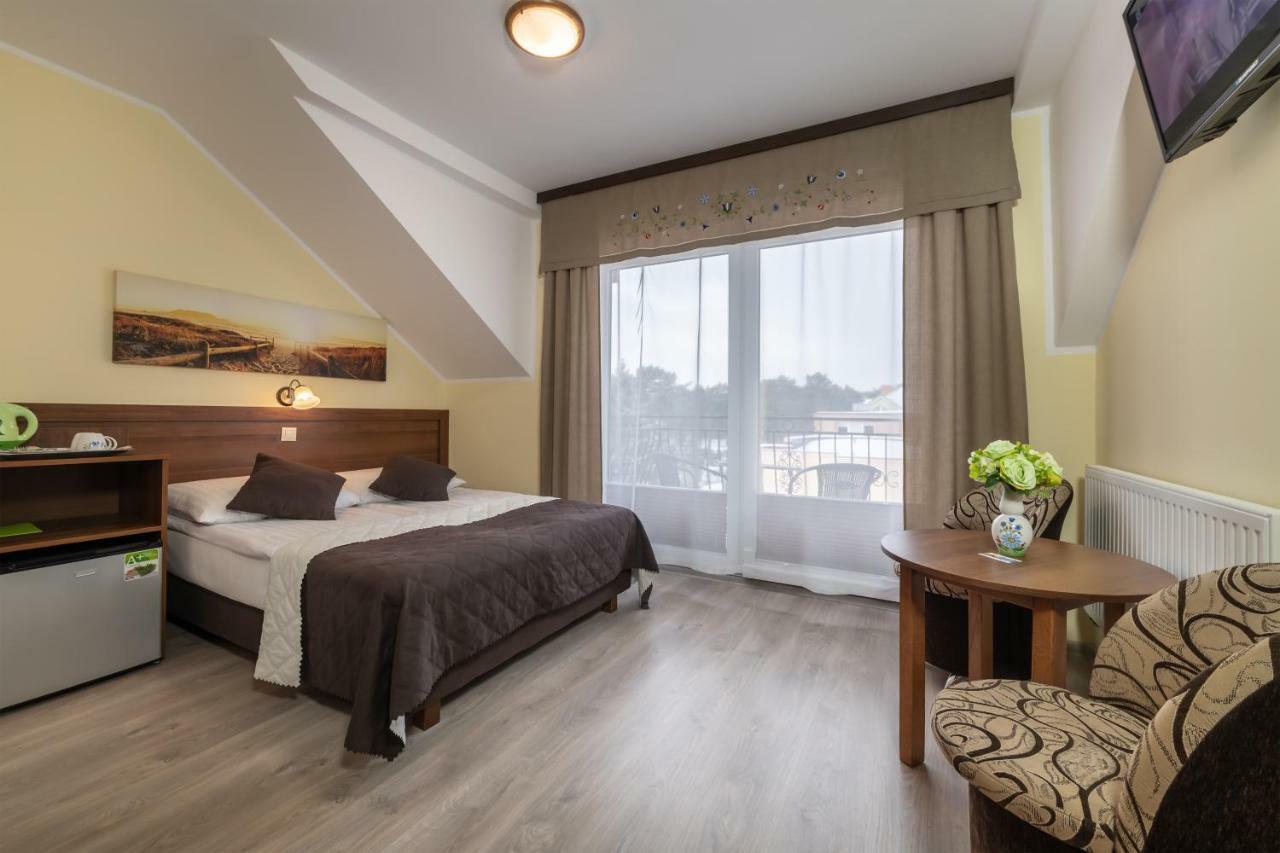 דירות Jastrzębia Góra Dom Jastrzebia Z Basenem I Jacuzzi מראה חיצוני תמונה