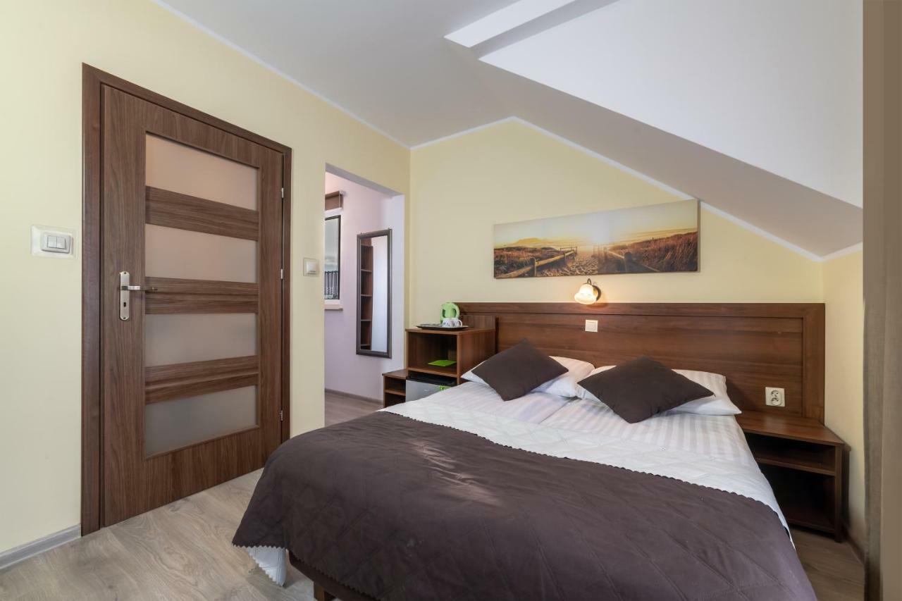 דירות Jastrzębia Góra Dom Jastrzebia Z Basenem I Jacuzzi מראה חיצוני תמונה