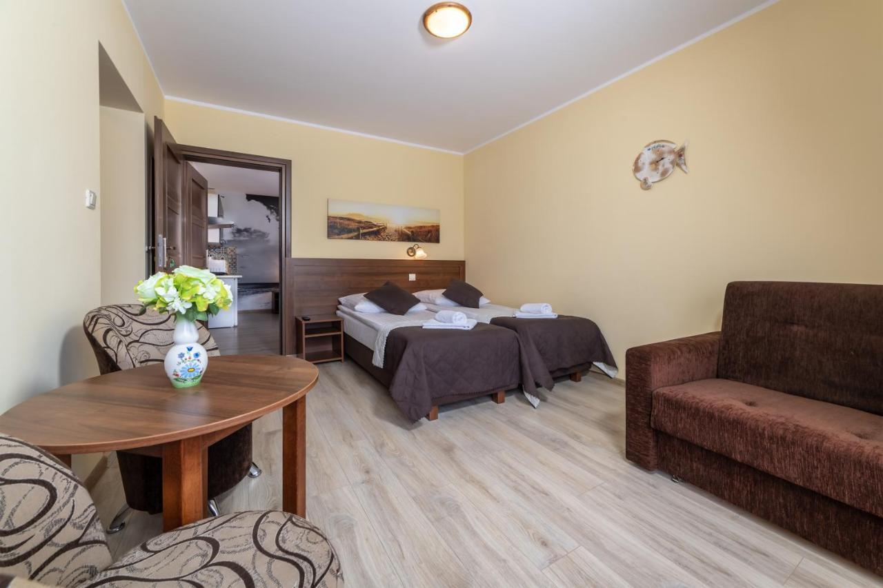 דירות Jastrzębia Góra Dom Jastrzebia Z Basenem I Jacuzzi מראה חיצוני תמונה
